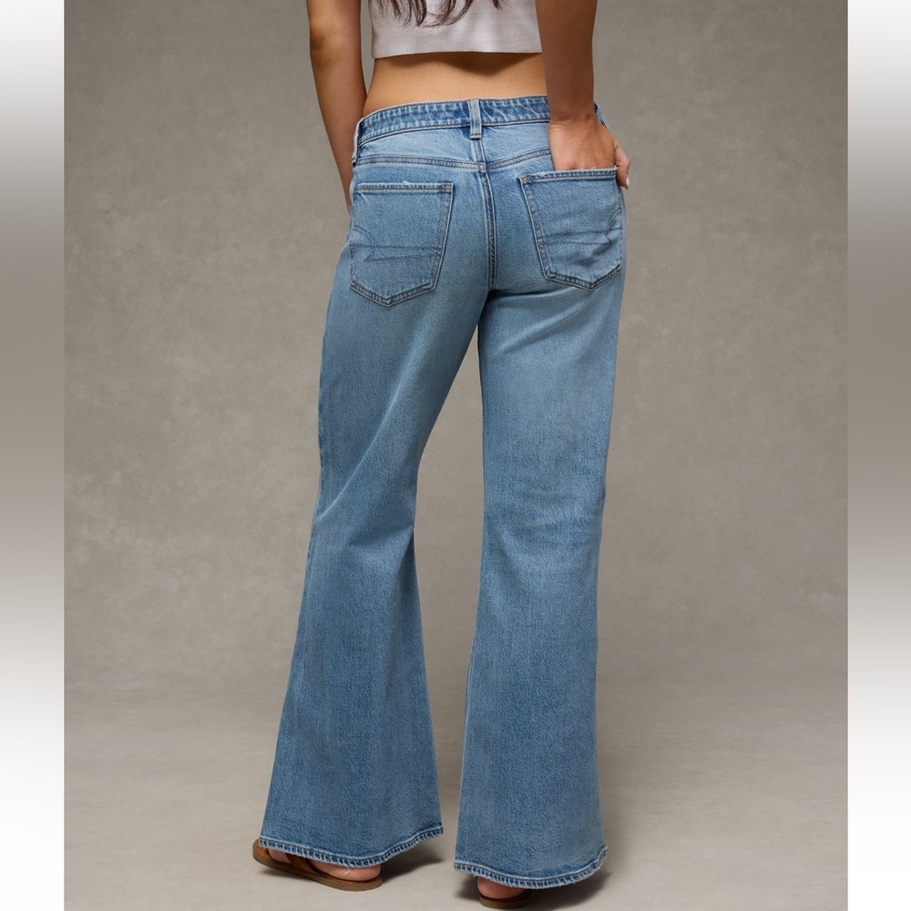 American Eagle Outfitters Light Blue Flare Jeans - Picture 2 of 12